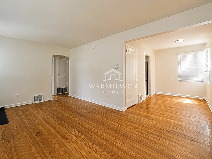 640 E Lake Ave — Photo 3