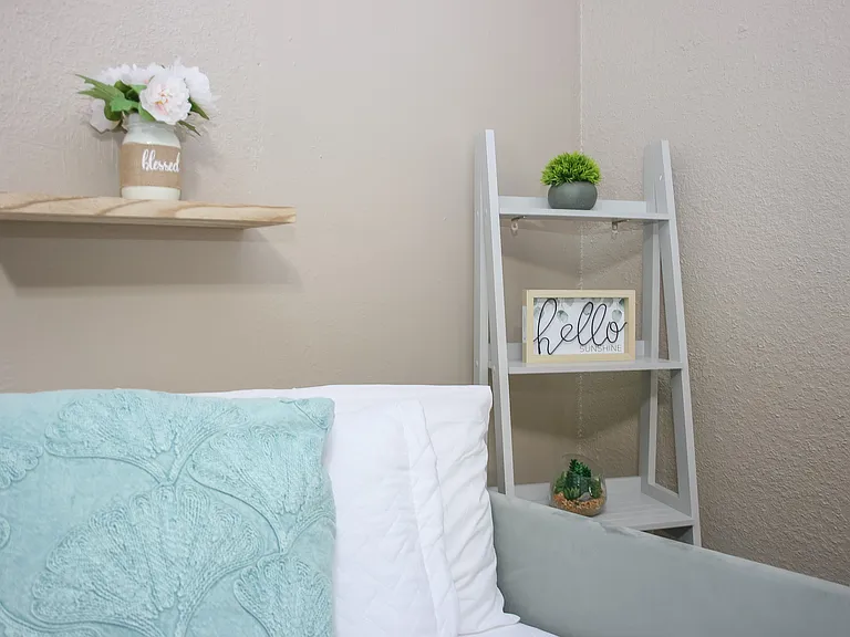 55 Velma Dr W — Photo 32