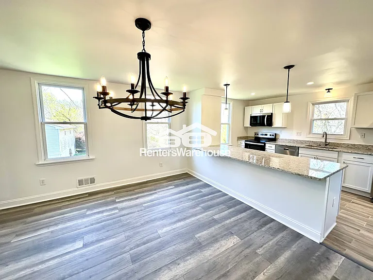 4210 College Ave — Photo 5