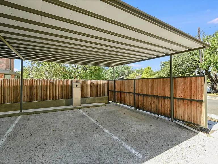 1603 Woodlawn Blvd #D — Photo 25