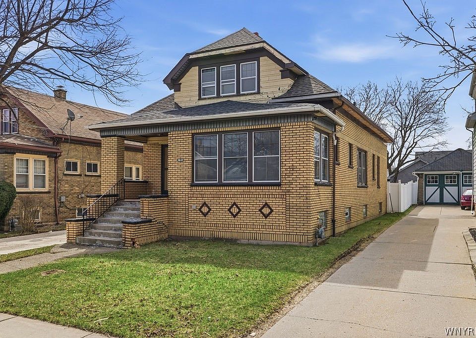 1st image of 77 Connelly Ave