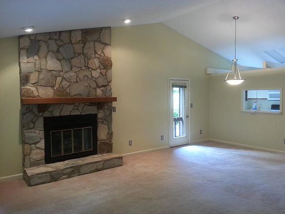 Spacious eating area