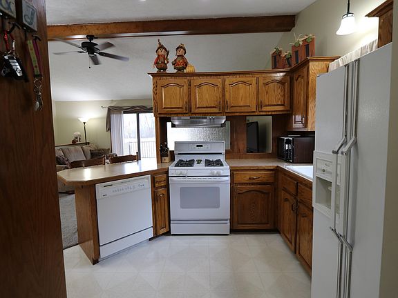 2nd image of 5038 Ambercrest Ave