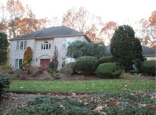 6 Cartier Ct, East Greenwich, RI 02818