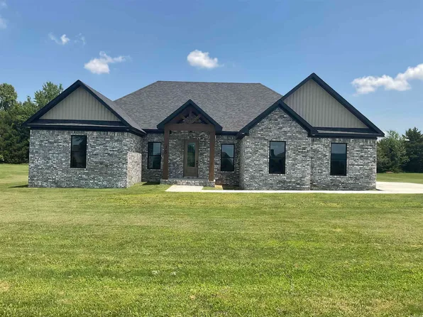 75 Emerald Ln, Greers Ferry, AR 72067