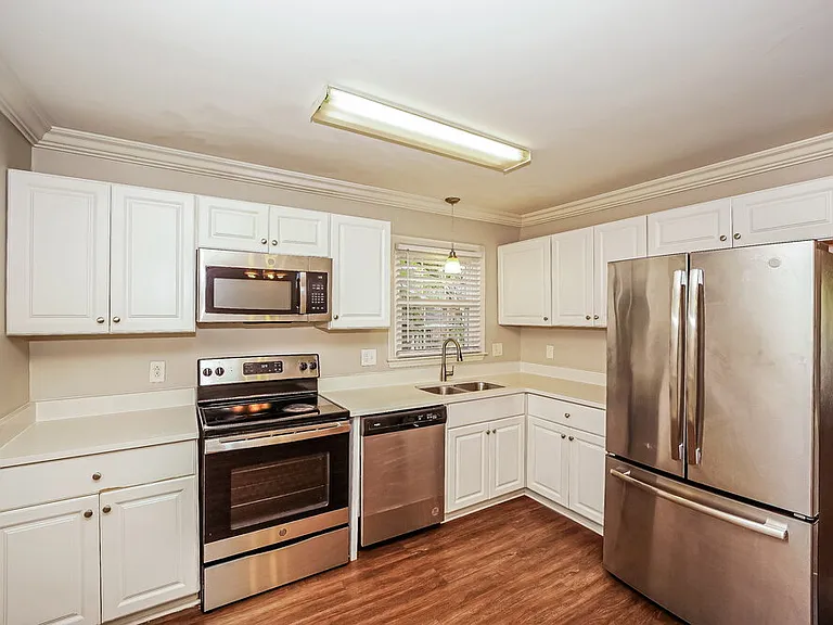 8504 Beechbrooke Rd — Photo 9