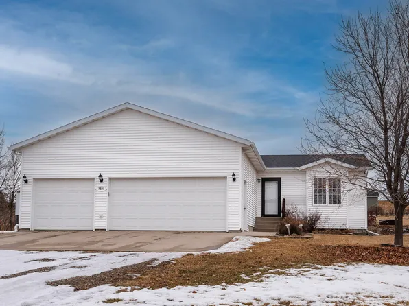 7231 Keystone Dr, Bismarck, ND 58503