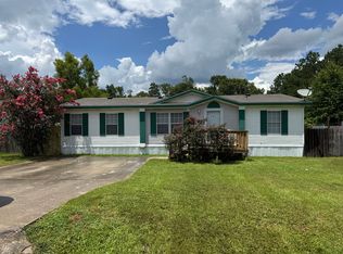 9518 Cypress Dr, Willis, TX 77318