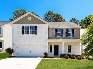 8422 Paw Valley Ln, Charlotte, NC 28214