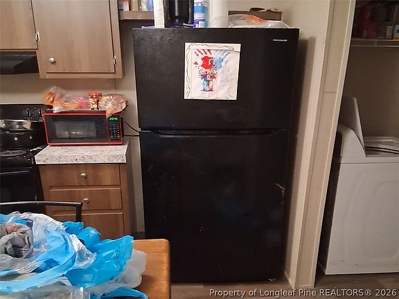 3rd image of 19640 Horne Rd