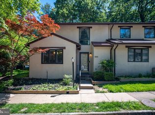 2320 Glade Bank Way, Reston, VA 20191