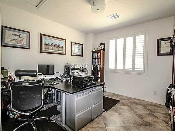 3rd image of 10573 Acacia Park Pl