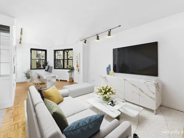 245 East 25th Street image 3 of 13