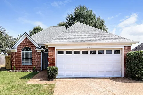 1262 Breezy Valley Dr Photo 1
