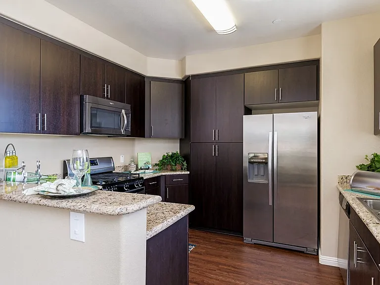 RiverEdge Terrace — Photo 1
