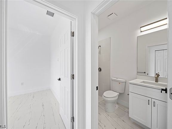 5th image of 2618 69th St W