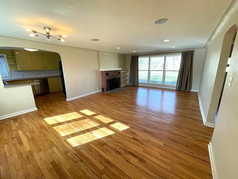 737 N Taft Hill Rd — Photo 35
