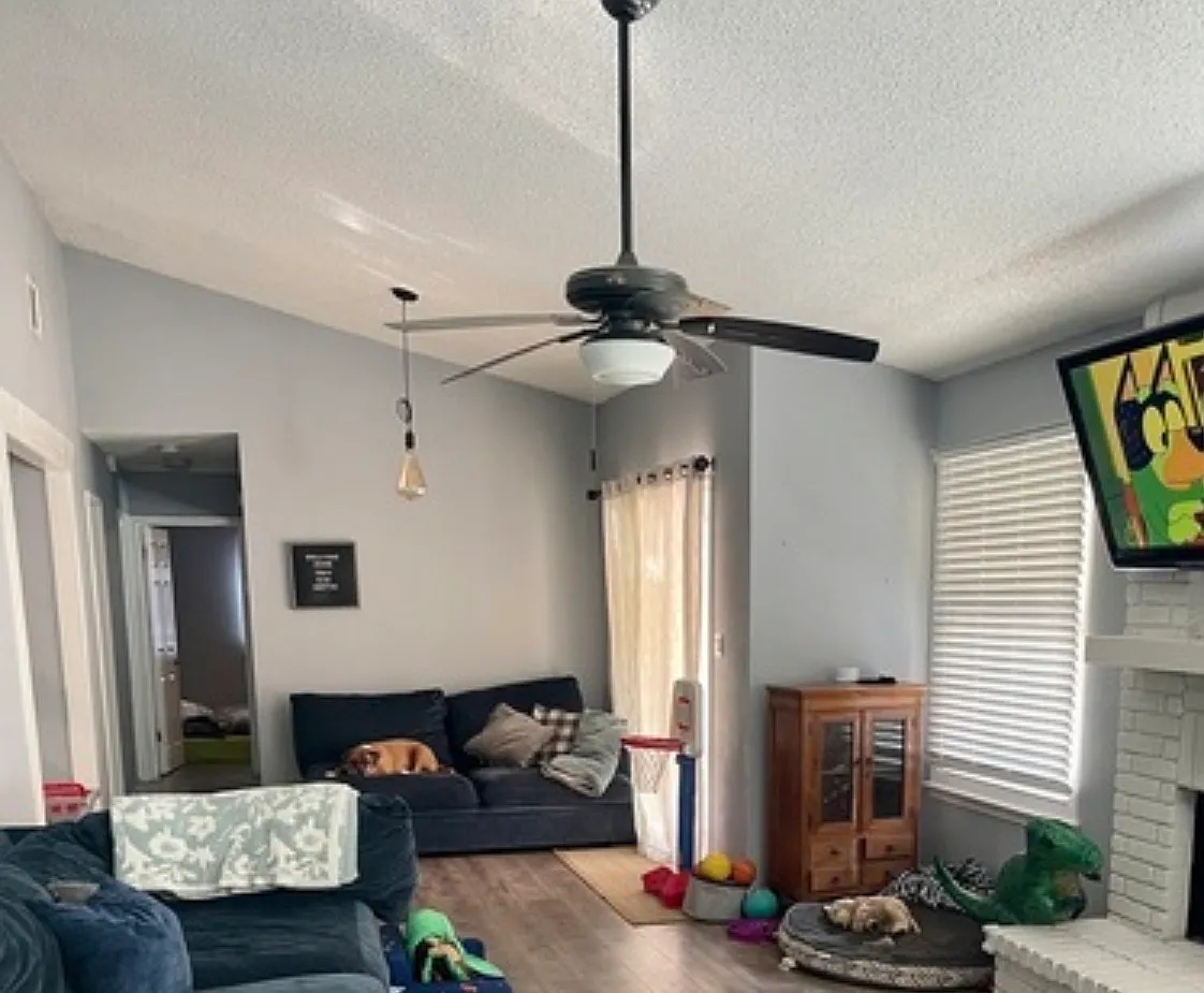 3 bed, 1.5 bath, 1062 sqft, $1,700 — Photo 4