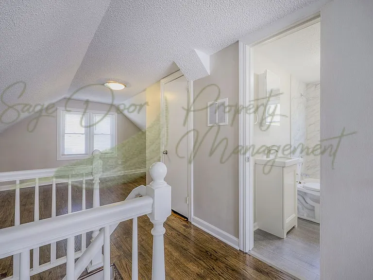 634 Thornton St — Photo 17