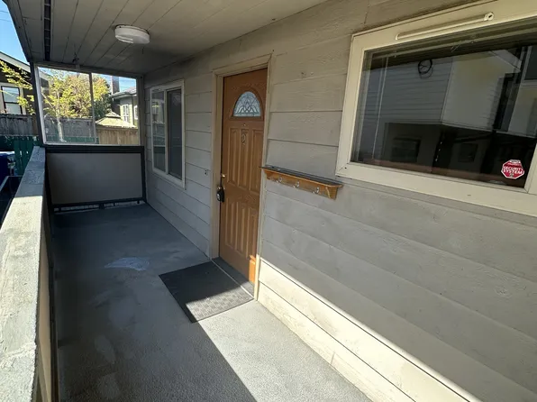 6519 Phinney Ave N APT 2, Seattle, WA 98103