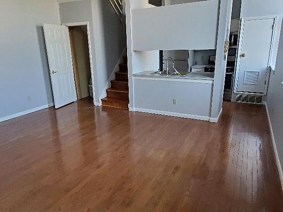 2nd image of 1621 S 11th St