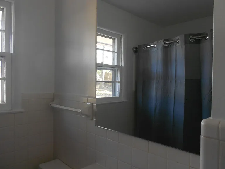 910 Mitchell Rd — Photo 16