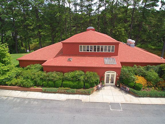 3rd image of 9789 Richmond Hwy
