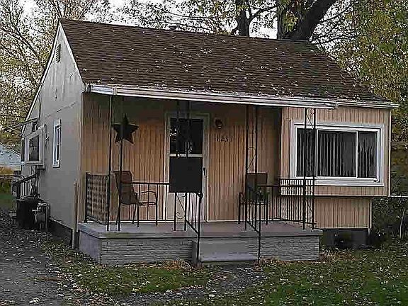 2nd image of 1231 Vineyard Dr