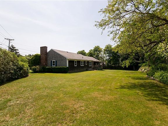 5th image of 5 Roseland Dr
