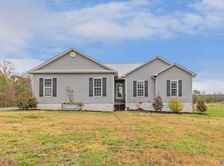 1050 Old McVille Rd, Crossville, AL 35962