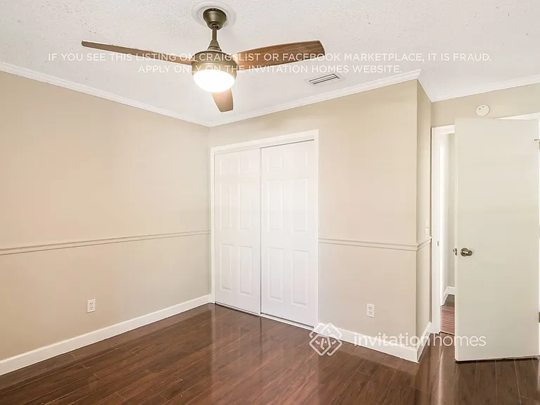 6708 Commodore Way — Photo 27