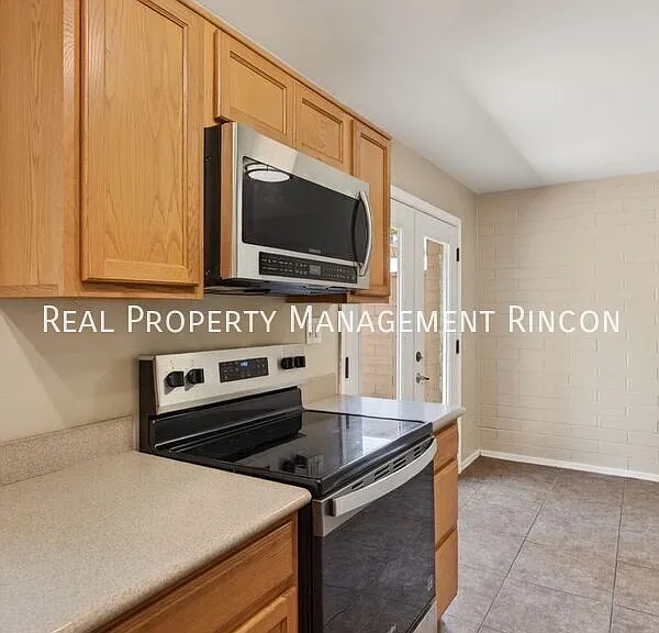 904 N Desert Ave #C — Photo 12