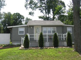 189 Candlewood Lake Rd #4, Brookfield, CT 06804