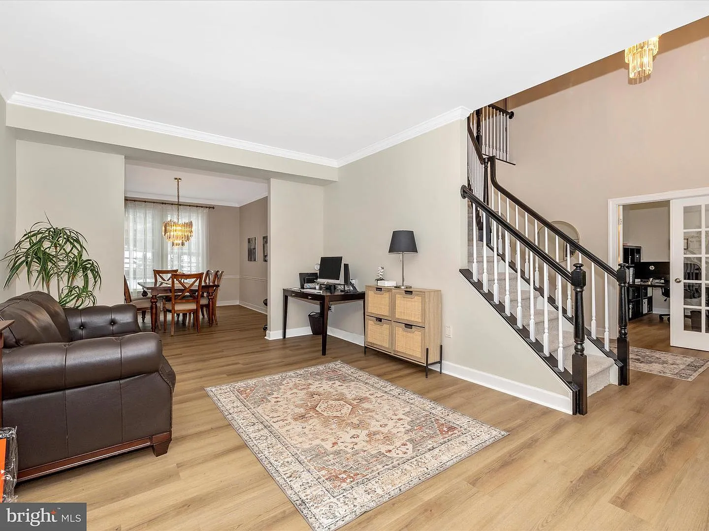 4 bed, 4694 sqft, $3,500 — Photo 3