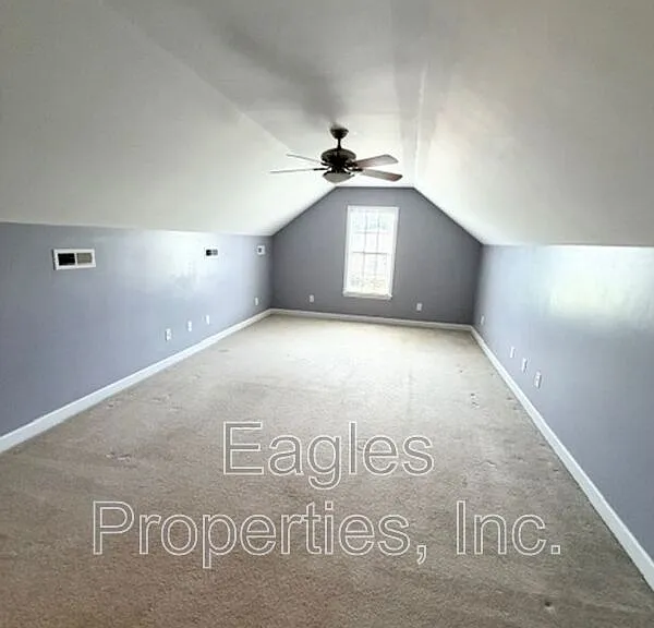 200 Myrna Dr — Photo 17