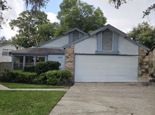 5457 Marsh Creek Dr N, Jacksonville, FL 32277
