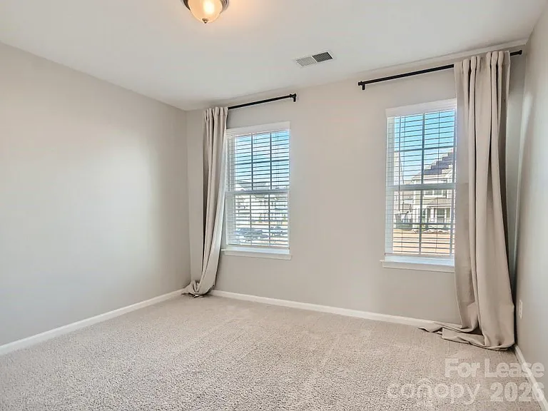 8123 Cornhill Ave — Photo 21