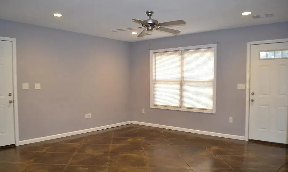2 bed, 1.0 bath, $1,250 — Photo 3