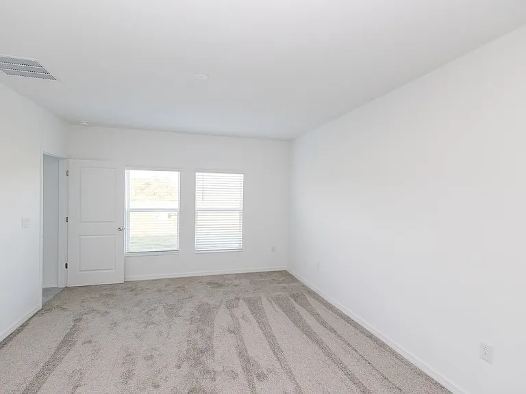 1482 Austin St — Photo 13