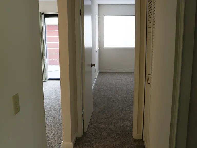 33941 Milton St — Photo 21