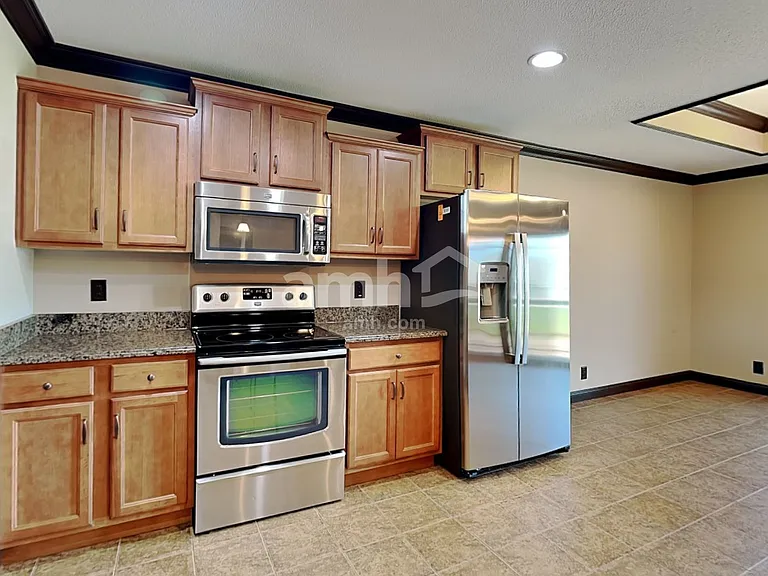 1115 Abner Dr — Photo 3
