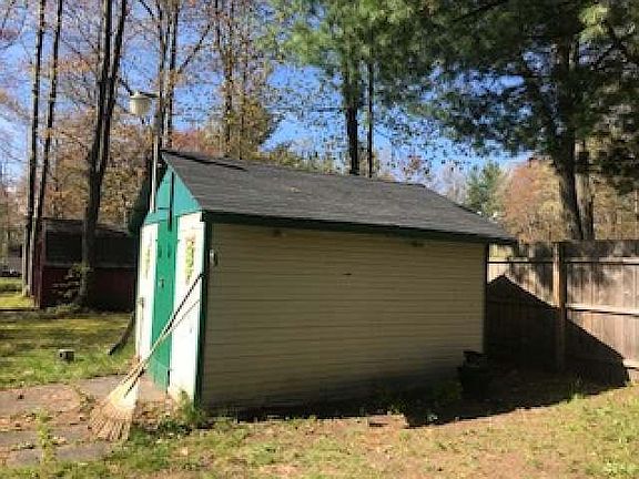 4th image of 4839 Wildwood Dr