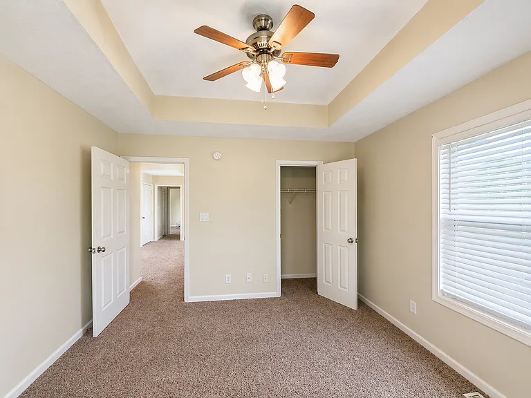 994 Bobcat Dr — Photo 16