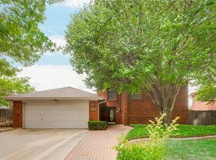 7712 Grassland Dr, Fort Worth, TX 76133