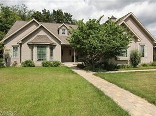 38 Fawn Cove Ct NE, Rockford, MI 49341