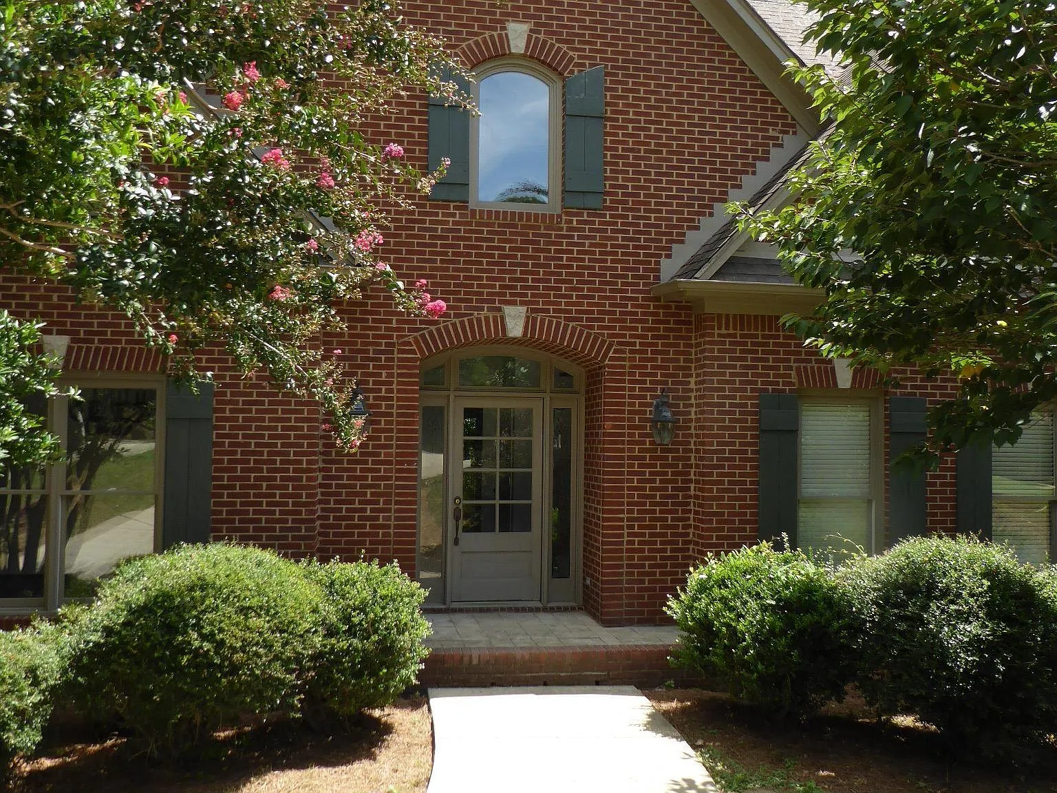 5 bed, 4.5 bath, 3012 sqft, $3,500 — Photo 4