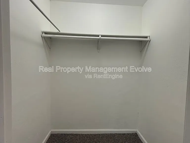 2950 E Mobile Ln — Photo 17