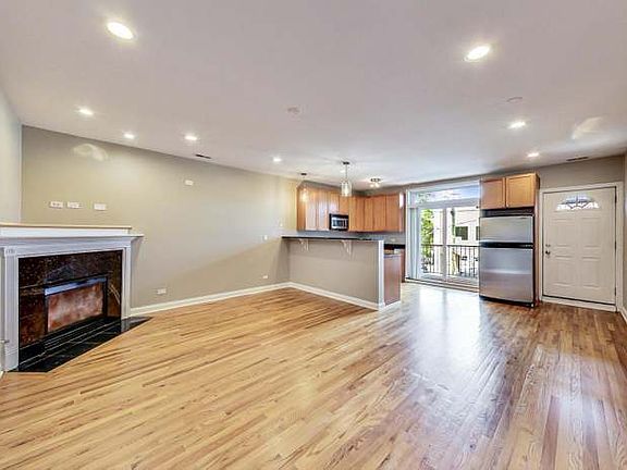 5th image of 1302 W Fillmore St APT 2