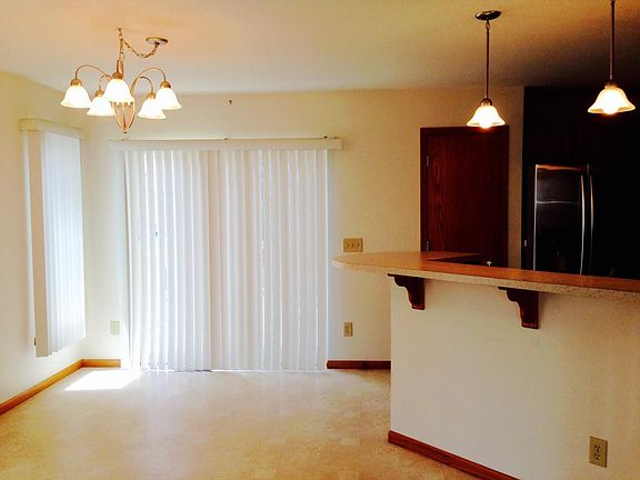 Unity Way Breakfast Nook & door to deck