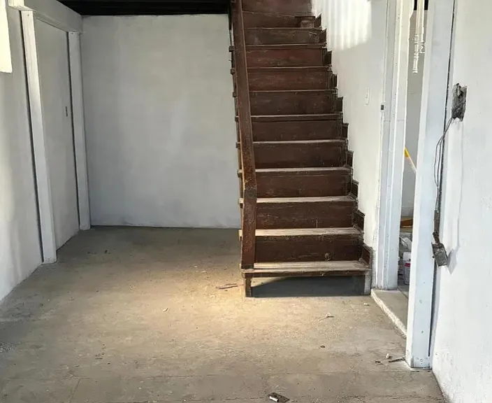 1812 Wilson Ave — Photo 15